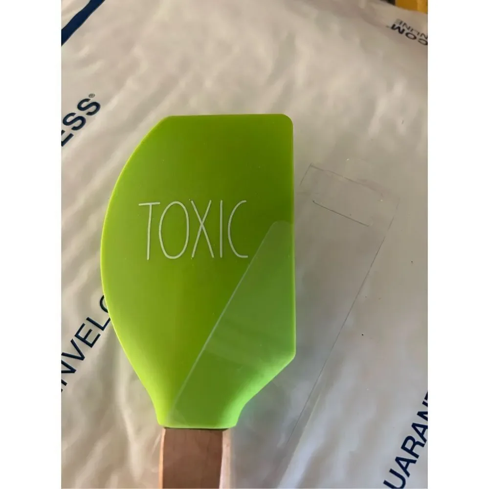Rae Dunn Halloween Toxic Green Spatula and Cookie Cutter Set NEW